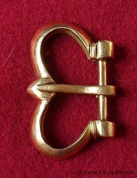 пряжка средневековая