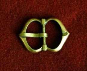 пряжка средневековая