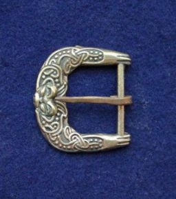 Пряжка R22