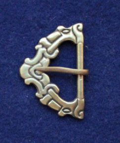 Пряжка R13