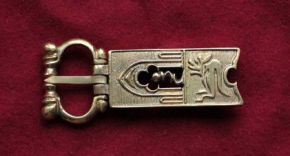 Пряжка с креплением EK68