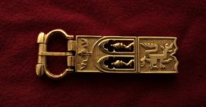 Пряжка с креплением EK70