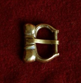 пряжка средневековая