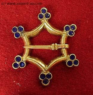 brooch11